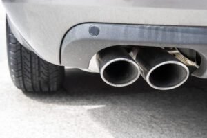 Diagnosing Exhaust Smoke with Columbia SC Auto Repair Pro Diagnosing Exhaust Smoke with Columbia SC Auto Repair Pro