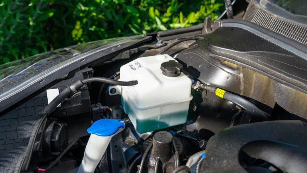 Find and Fix Common Coolant Leaks w Columbia SC Auto Repair Pro