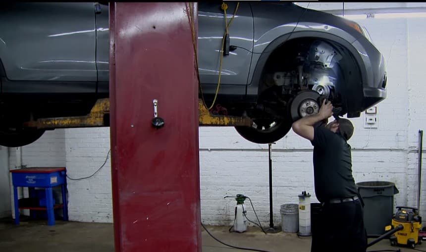 DIY vs Professional Auto Repair Which Is Right for You